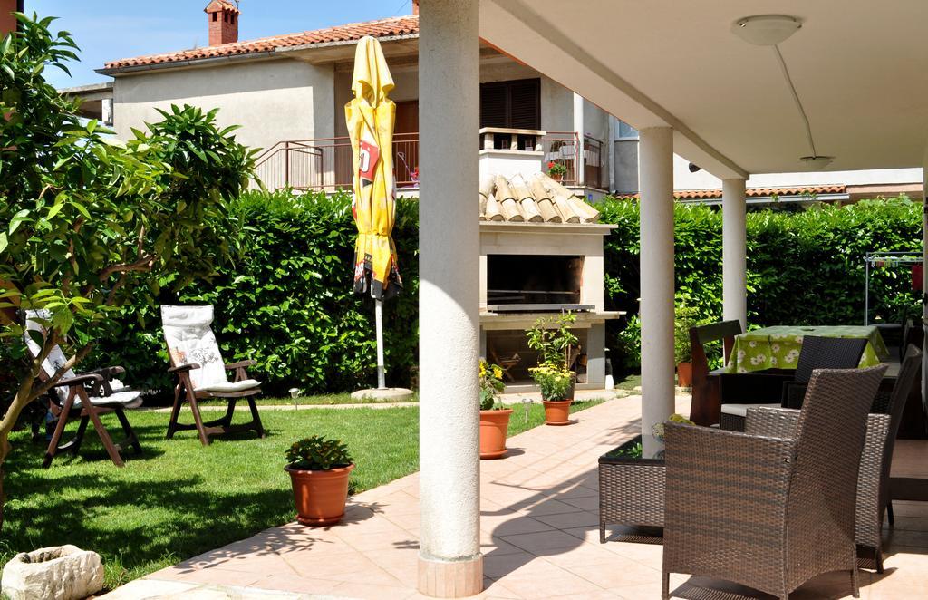 Apartments Val Umago Exterior foto